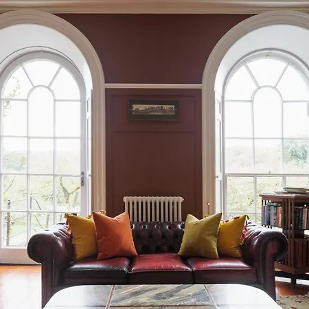 Oak House, A Mini Harewood House And Perfect For Brides And Grooms * Leeds (West Yorkshire)