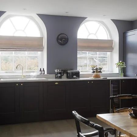 Oak House, A Mini Harewood House And Perfect For Brides And Grooms * ليدز